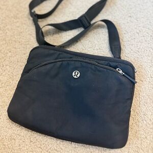 🖤 Lululemon Crossbody Sling Bag 🖤